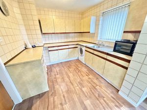 Glen Road Great Sutton